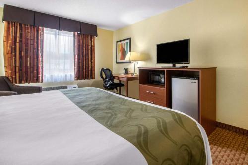 Quality Inn & Suites Wisconsin Dells - image 2