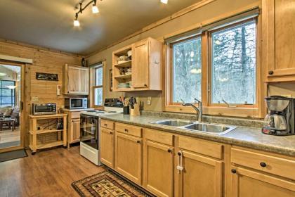 Cabin with Kayaks Situated on the Wisconsin River! - image 3