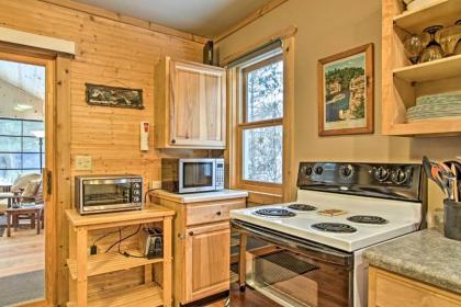 Cabin with Kayaks Situated on the Wisconsin River! - image 7