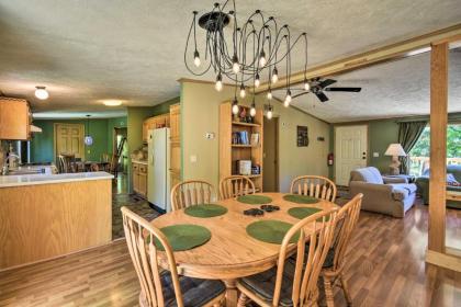 Wisconsin Dells Family Home with Fire Pit and BBQ! - image 5