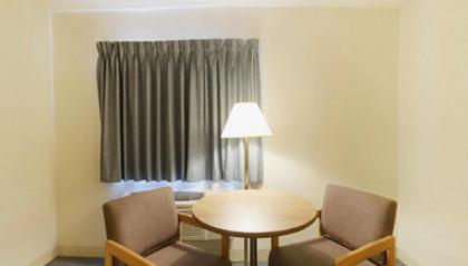 Americas Best Value Inn Wisconsin Rapids - image 4