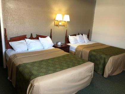 Econo Lodge - image 9