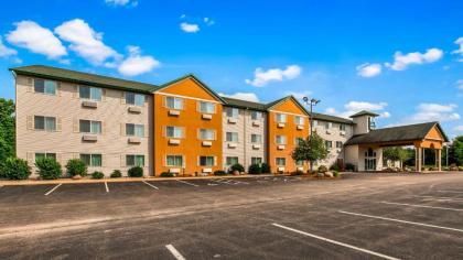 Best Western Wittenberg Inn - image 1