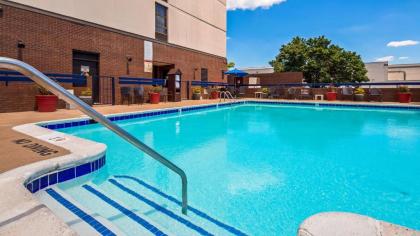 Best Western Potomac Mills - image 11