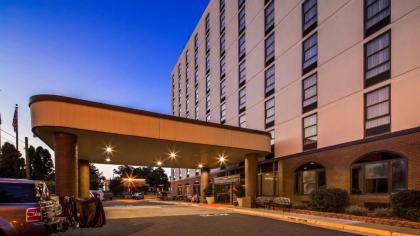 Best Western Potomac Mills - image 9