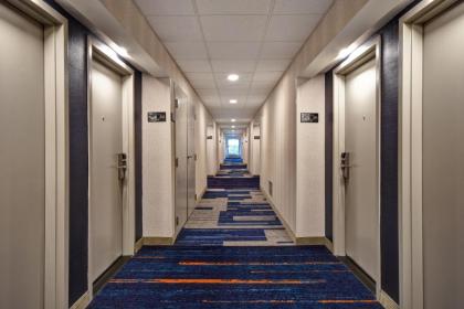 Hampton Inn Woodbridge - image 3