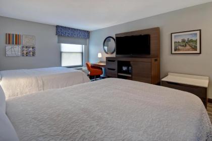 Hampton Inn Woodbridge - image 7