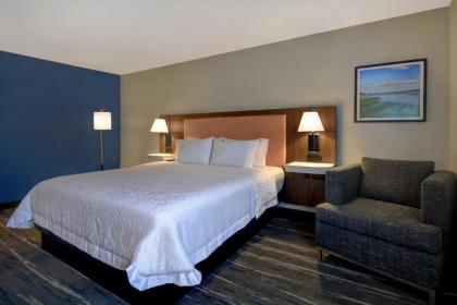 Hampton Inn Woodbridge - image 8