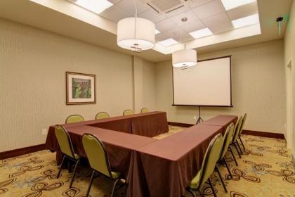 Hilton Garden Inn Woodbridge - image 14