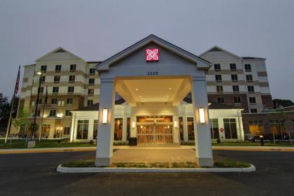 Hilton Garden Inn Woodbridge - image 2