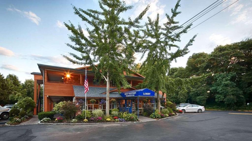 Best Western Woodbury Inn - main image