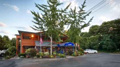 Best Western Woodbury Inn - image 11