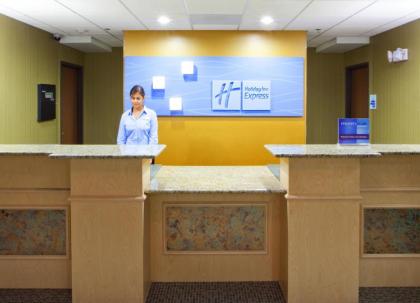 Holiday Inn Express Hotel & Suites Thornburg-S. Fredericksburg an IHG Hotel - image 7