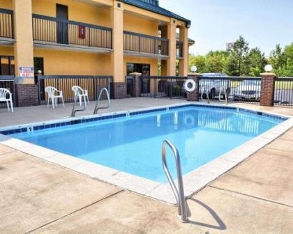 Quality Inn Thornburg - image 13