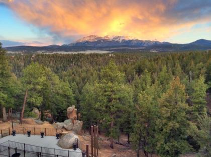 Pikes Peak Paradise Bed and Breakfast