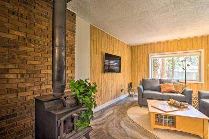 Peaceful Woodland Park Home with Patio and Grill! - image 3