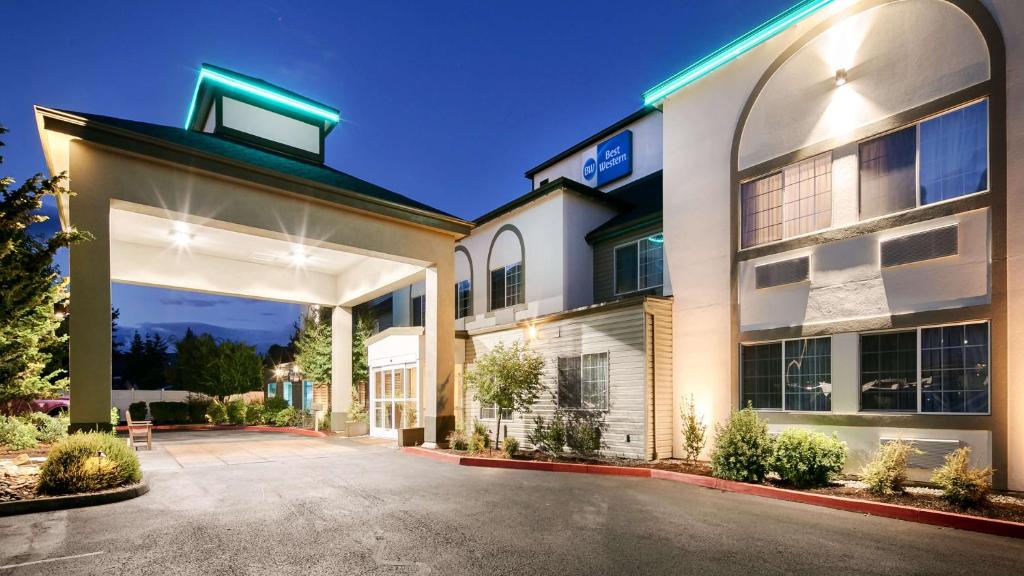 Best Western Woodland Inn - main image