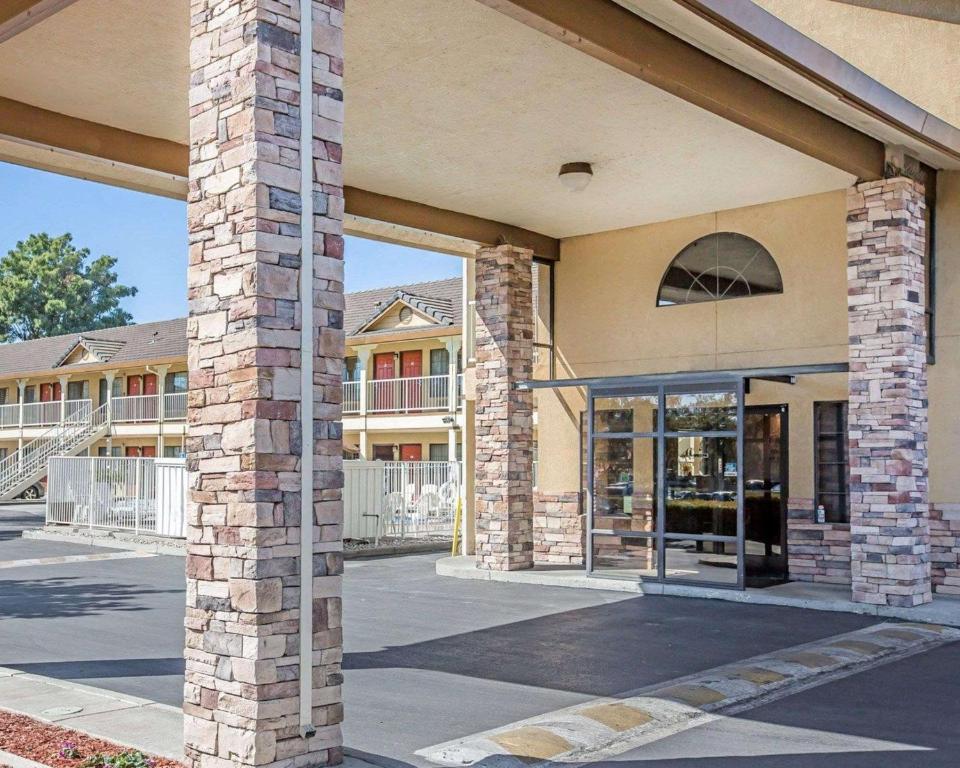 Quality Inn & Suites Woodland- Sacramento Airport - main image