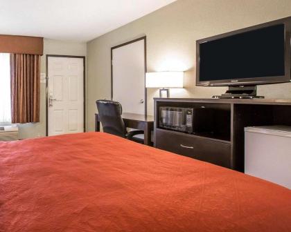 Quality Inn & Suites Woodland- Sacramento Airport - image 12