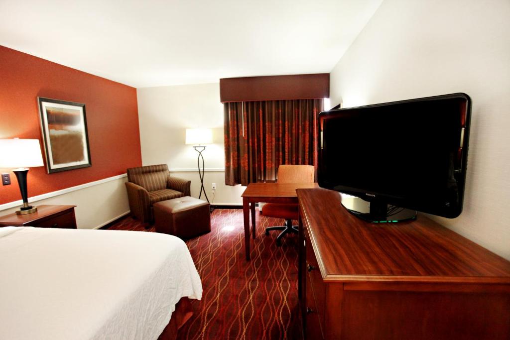 Hampton Inn Salt Lake City-North - image 6