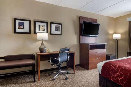 Comfort Suites Woodstock - image 11