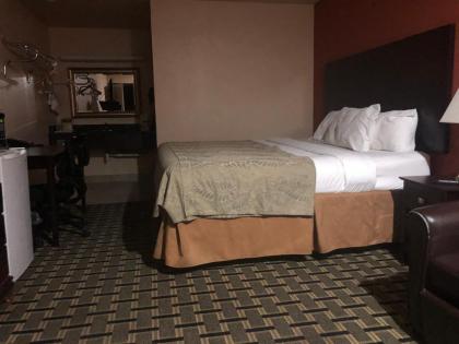 Executive Inn Woodward - image 12