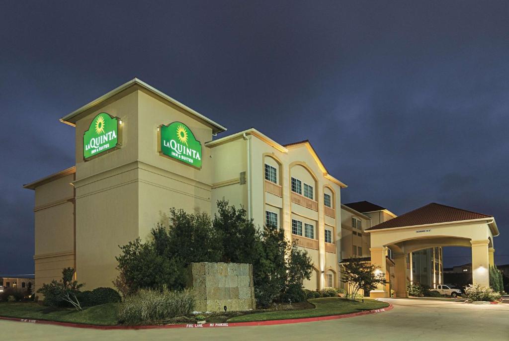 La Quinta by Wyndham Woodway - Waco South - main image