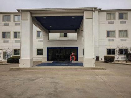 Motel 6-Woodway TX - image 11