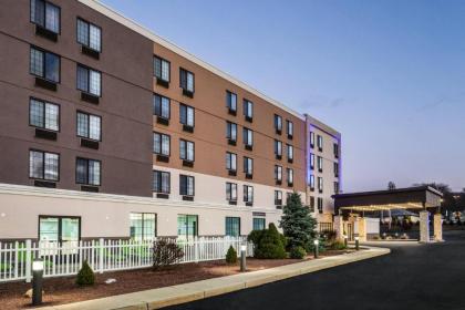Holiday Inn Express Hotel & Suites Providence-Woonsocket an IHG Hotel - image 6