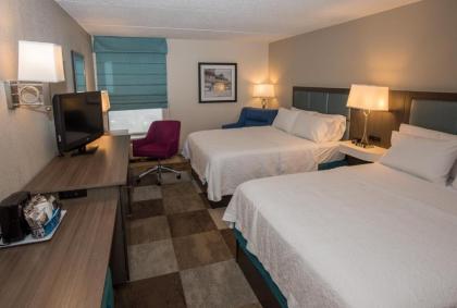 Hampton Inn Wooster - image 17