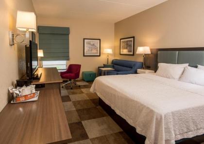 Hampton Inn Wooster - image 5