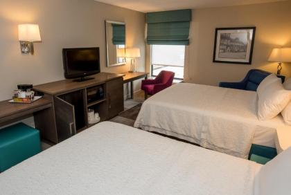 Hampton Inn Wooster - image 7