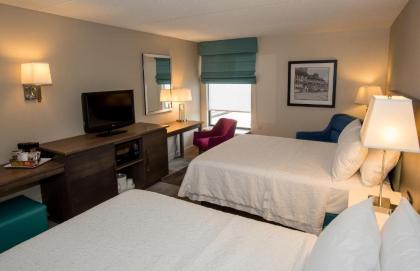 Hampton Inn Wooster - image 8