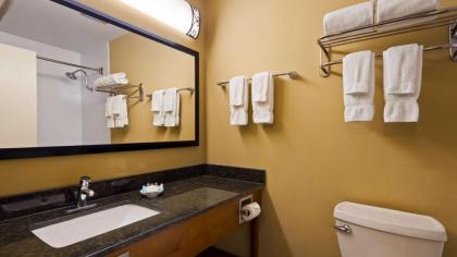 Best Western Plus Wooster Hotel & Conference Center - image 11