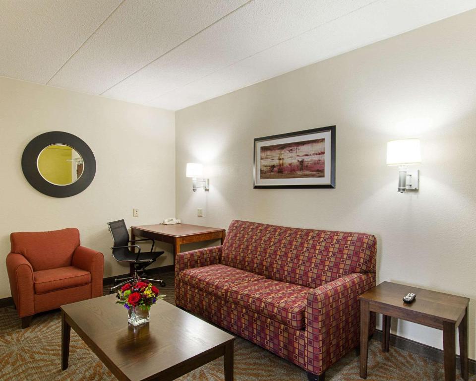 Quality Inn & Suites Worcester - image 7