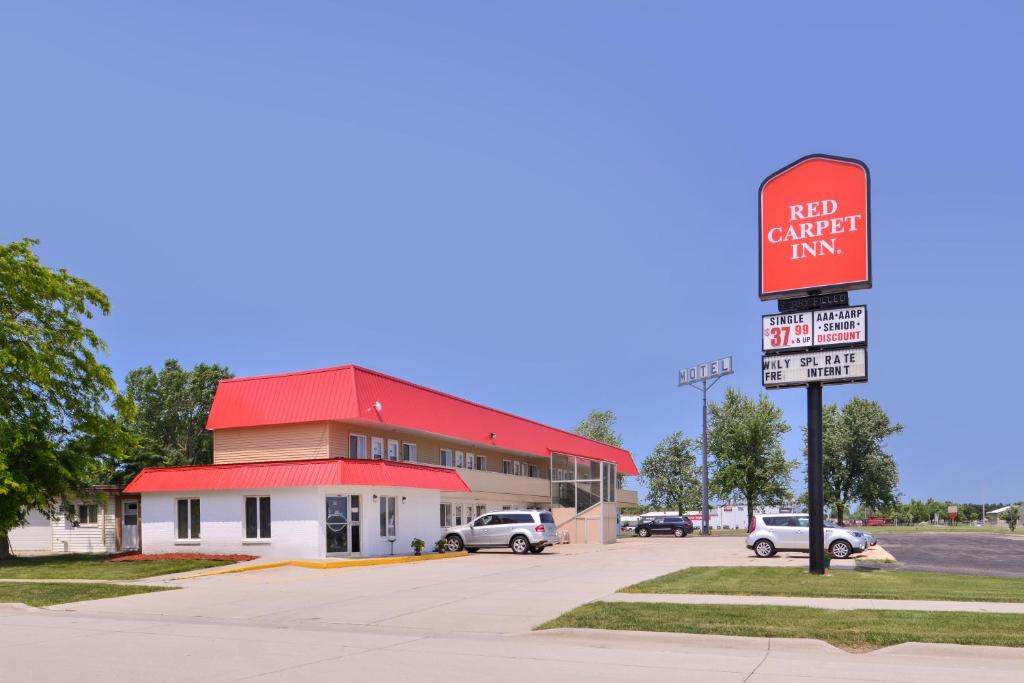 Red Carpet Inn - main image