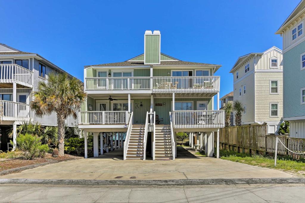 Condo with 2 Decks - Steps from Wrightsville Beach! - main image