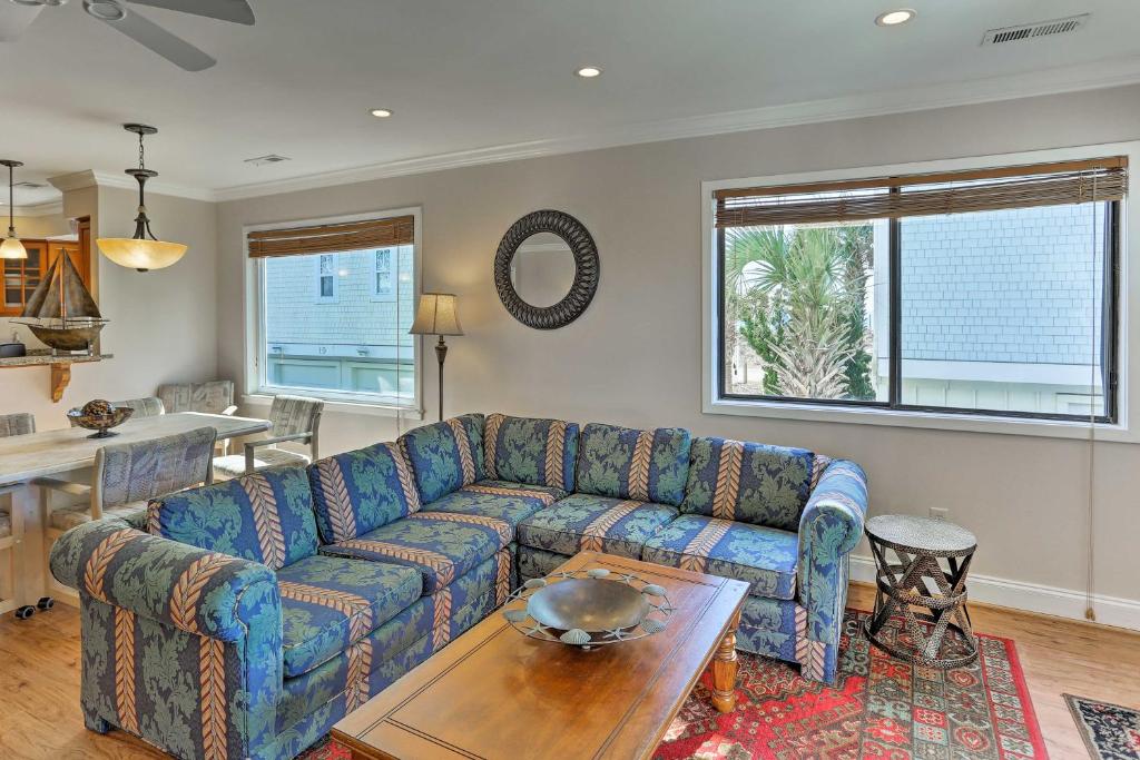 Condo with 2 Decks - Steps from Wrightsville Beach! - image 4