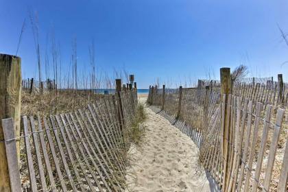 Condo with 2 Decks - Steps from Wrightsville Beach! - image 8