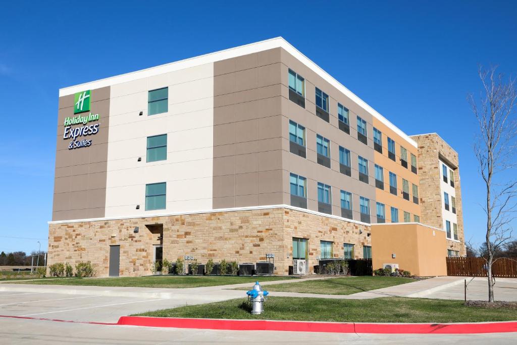 Holiday Inn Express & Suites - Wylie West an IHG Hotel - main image