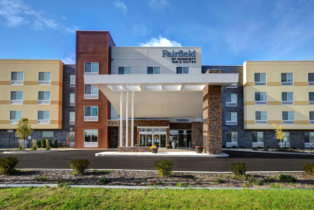 Fairfield by Marriott Inn & Suites Grand Rapids Wyoming - image 2