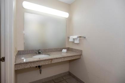 Red Roof Inn Wytheville - image 3