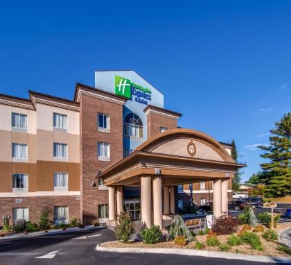 Holiday Inn Express & Suites Wytheville an IHG Hotel - image 11