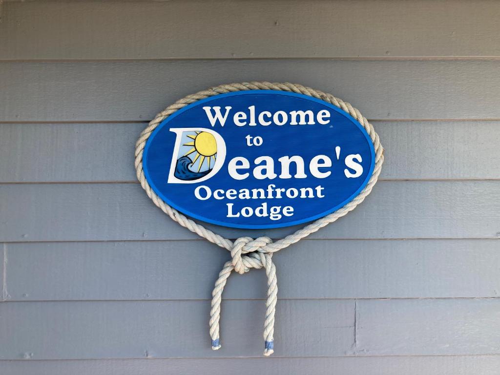 Deane's Oceanfront Lodge - image 5