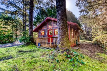 Woodland Cottage by the Sea Yachats Oregon