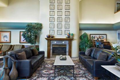 Oxford Suites Yakima - image 15