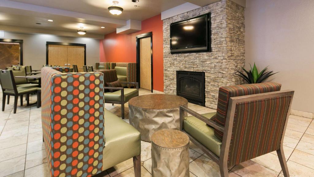 Best Western Plus Yakima Hotel - image 3