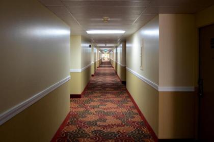 Days Inn by Wyndham Yakima - image 3