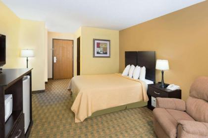 Days Inn by Wyndham Yankton SD - image 9