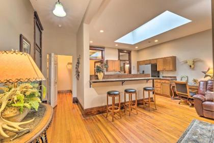 Cozy Yankton Apartment about Walk to Downtown! - image 7